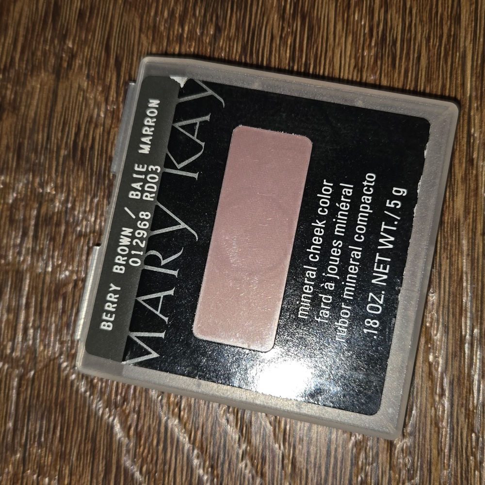 MARY KAY MINERAL CHEEK COLOR BERRY BROWN.   #5995